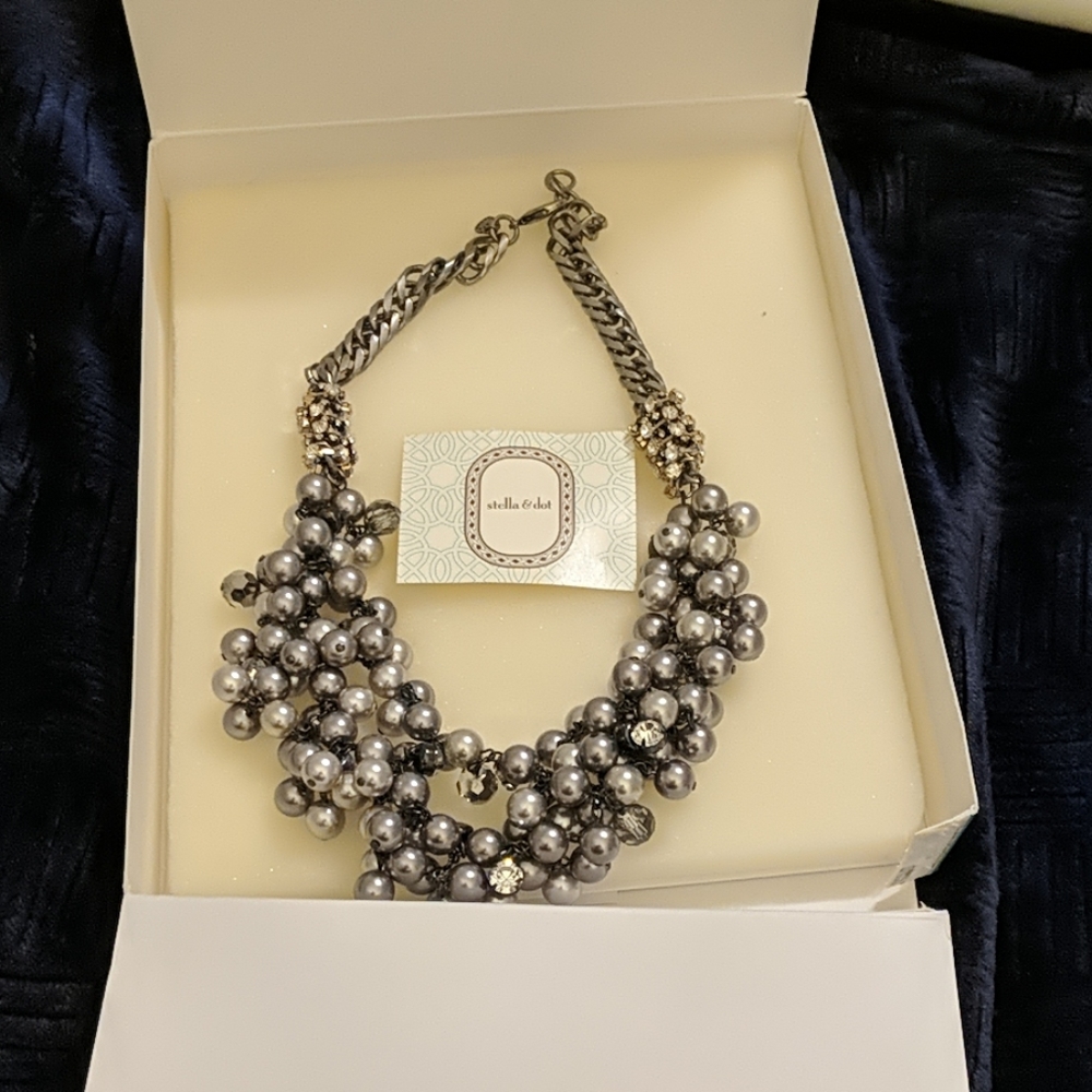 Stella & Dot Statement Necklace